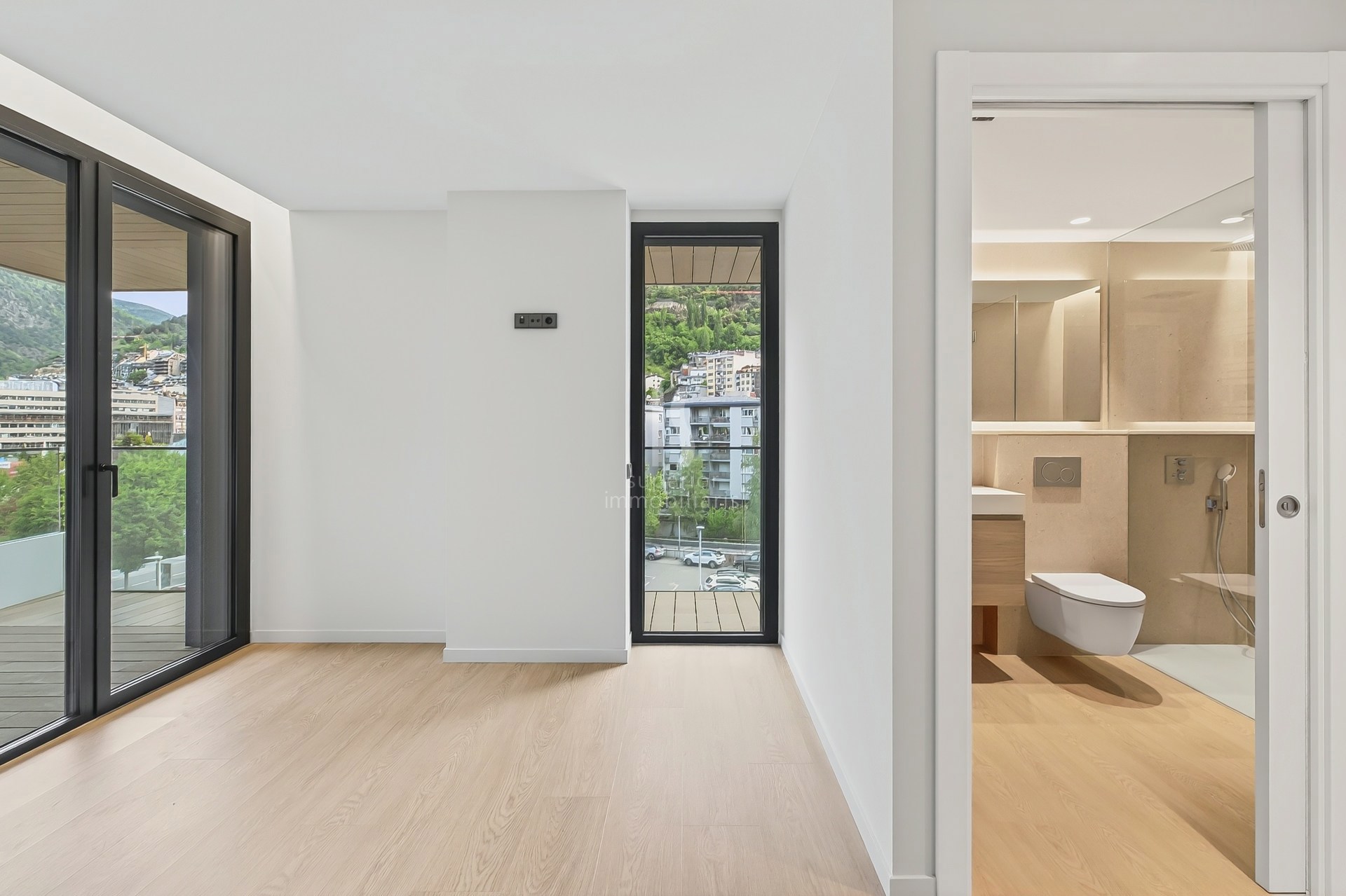 Piso en venta de 3 habitaciones en Escaldes-Engordany con terraza y parking
