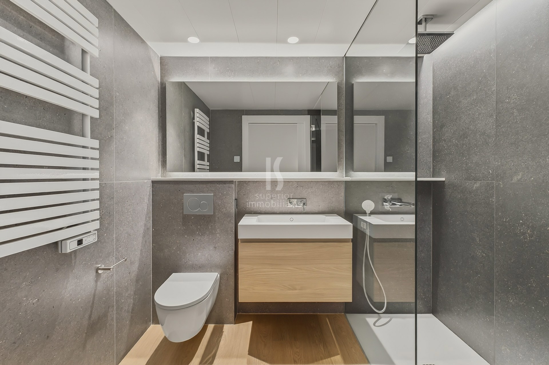 Piso en venta de 3 habitaciones en Escaldes-Engordany con terraza y parking