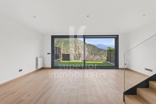 Casa en alquiler de 3 habitaciones en Andorra la Vella con terraza y parking