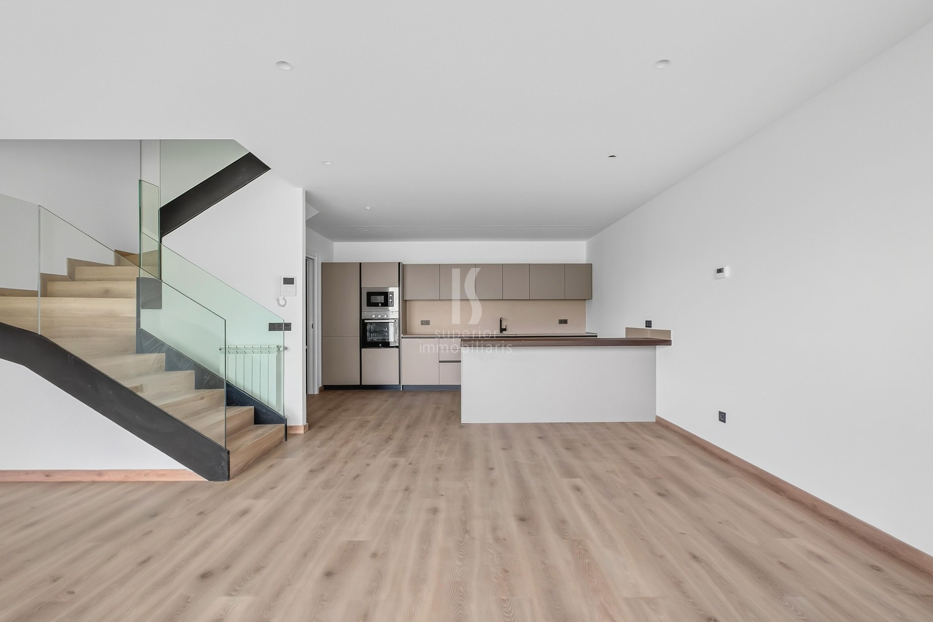 Chalet de alquiler en Andorra la Vella, 3 habitaciones, 184 metros