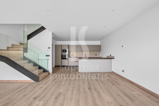 Casa en alquiler de 3 habitaciones en Andorra la Vella con terraza y parking