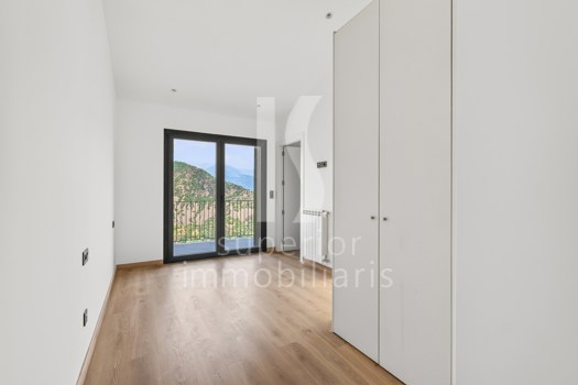 Casa en alquiler de 3 habitaciones en Andorra la Vella con terraza y parking