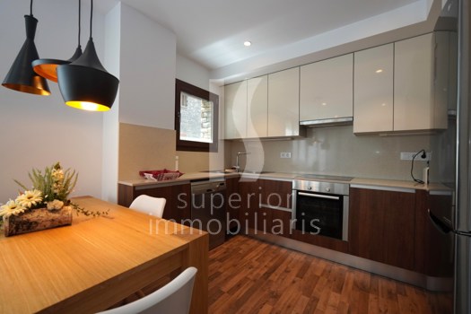 Apartment for rent with 2 bedrooms in Encamp with parking