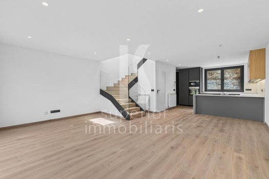 Casa en alquiler de 3 habitaciones en Andorra la Vella con terraza y parking