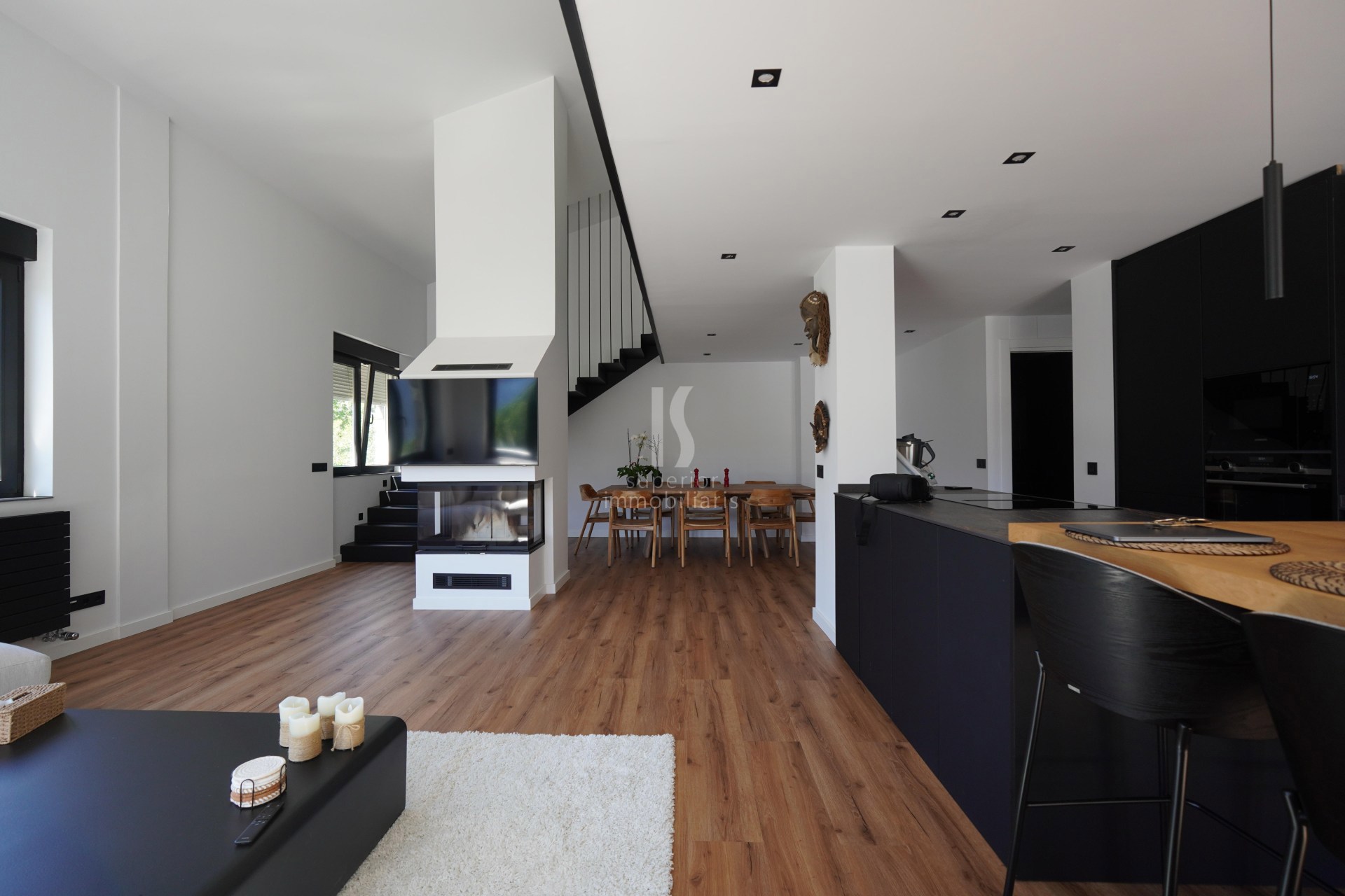Dúplex en alquiler de 3 habitaciones en Escaldes-Engordany con parking