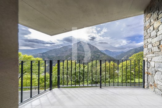 Àtic en venda de 3 habitacions a Aixirivall (Sant Julià de Lòria) amb terrassa i parking