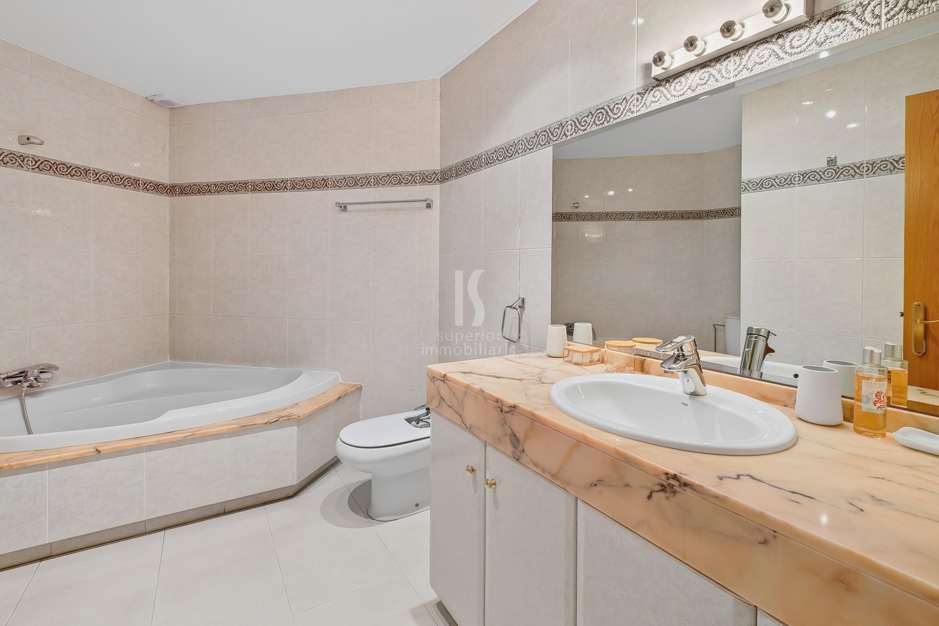 Maison à la vente avec 5 chambres en Escaldes-Engordany avec terrasse et parking