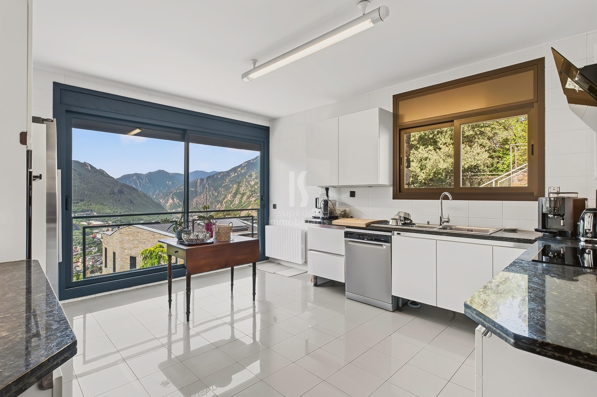 Maison à la vente avec 5 chambres en Escaldes-Engordany avec terrasse et parking