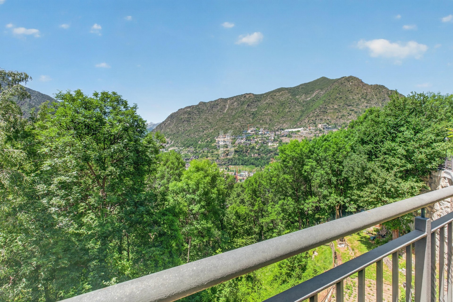 Xalet en venda a Escaldes Engordany, 4 habitacions, 463 metres