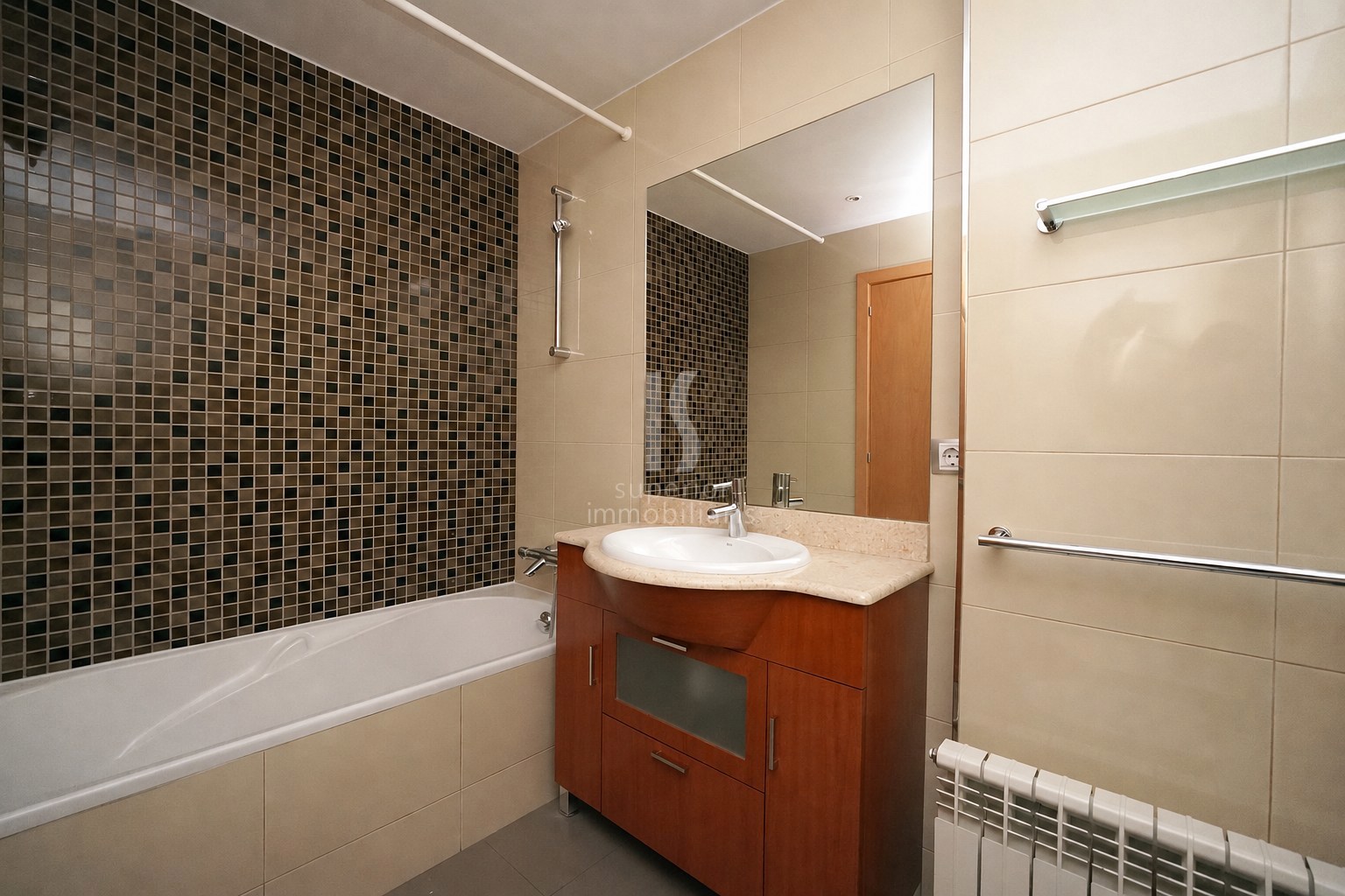 Piso en alquiler de 3 habitaciones en Andorra la Vella con parking