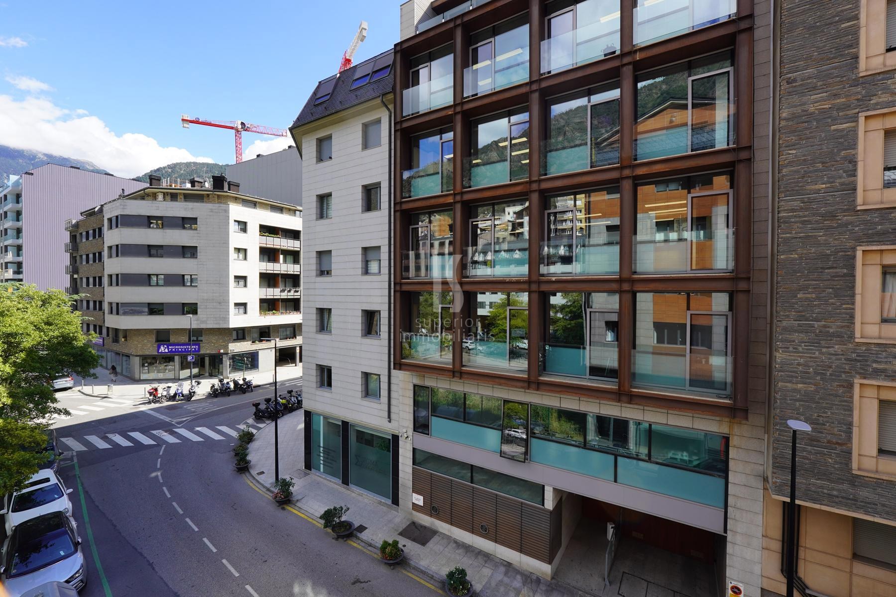 Piso en alquiler de 3 habitaciones en Andorra la Vella con parking