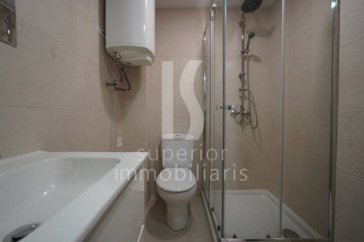 Apartament en venda de 2 habitacions a Les Bons (Encamp) amb parking