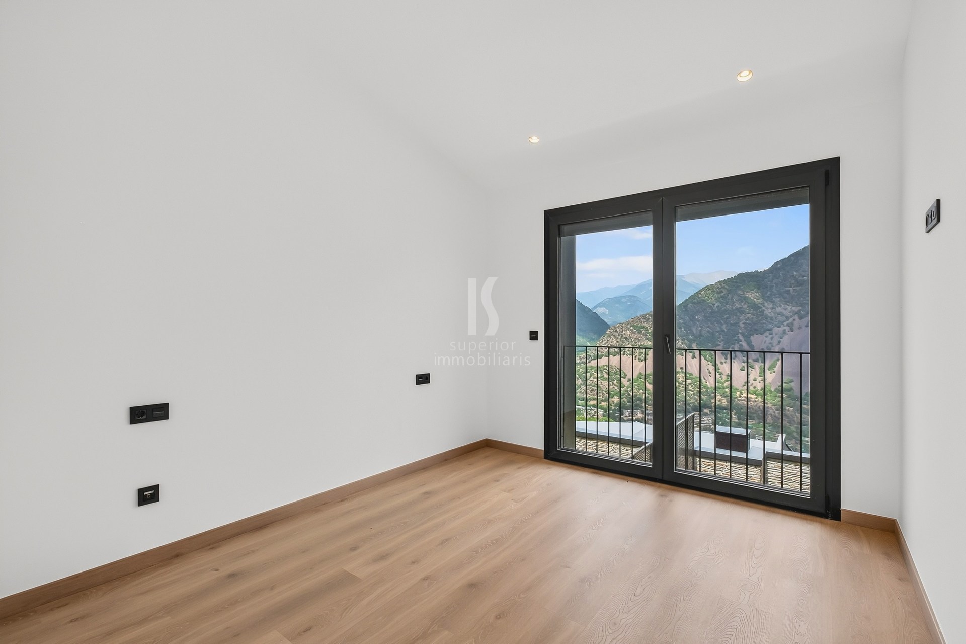 Xalet de lloguer a Andorra la Vella, 2 habitacions, 190 metres
