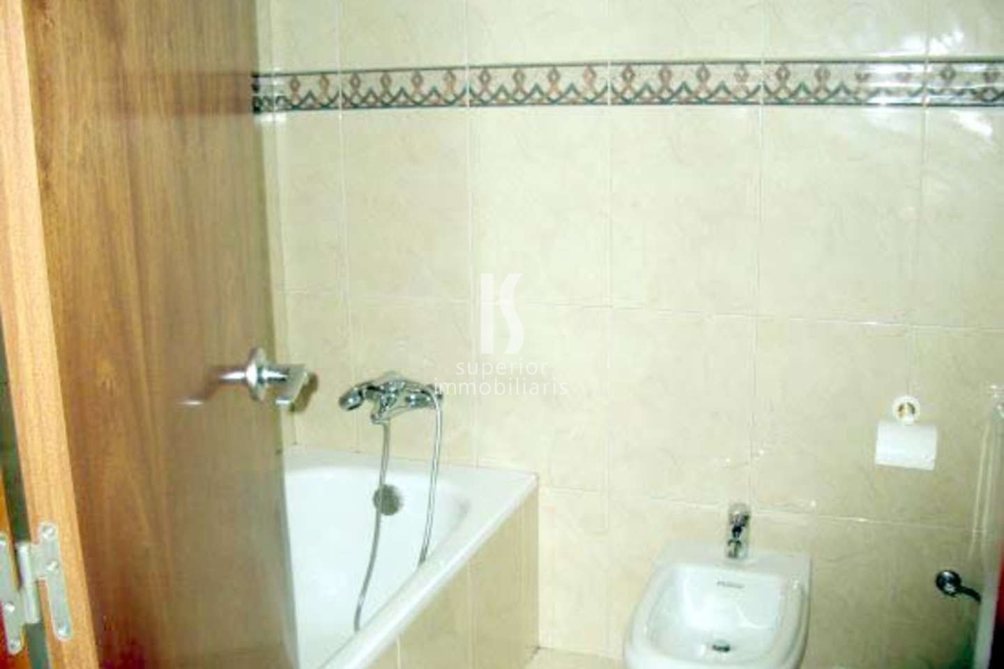 Piso en venta en La Cortinada, 2 habitaciones, 80 metros