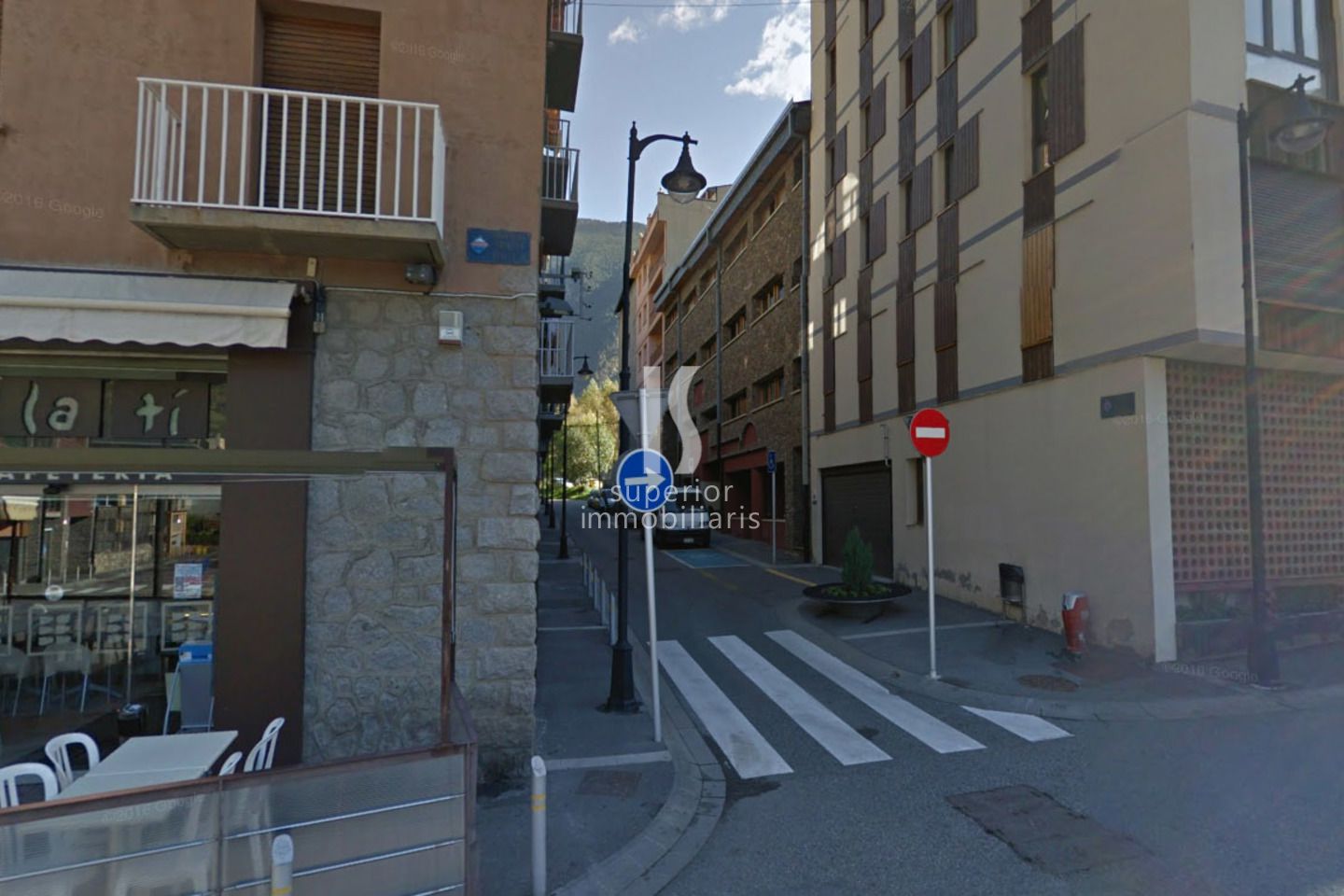 Local comercial en venda a Encamp, 30 metres