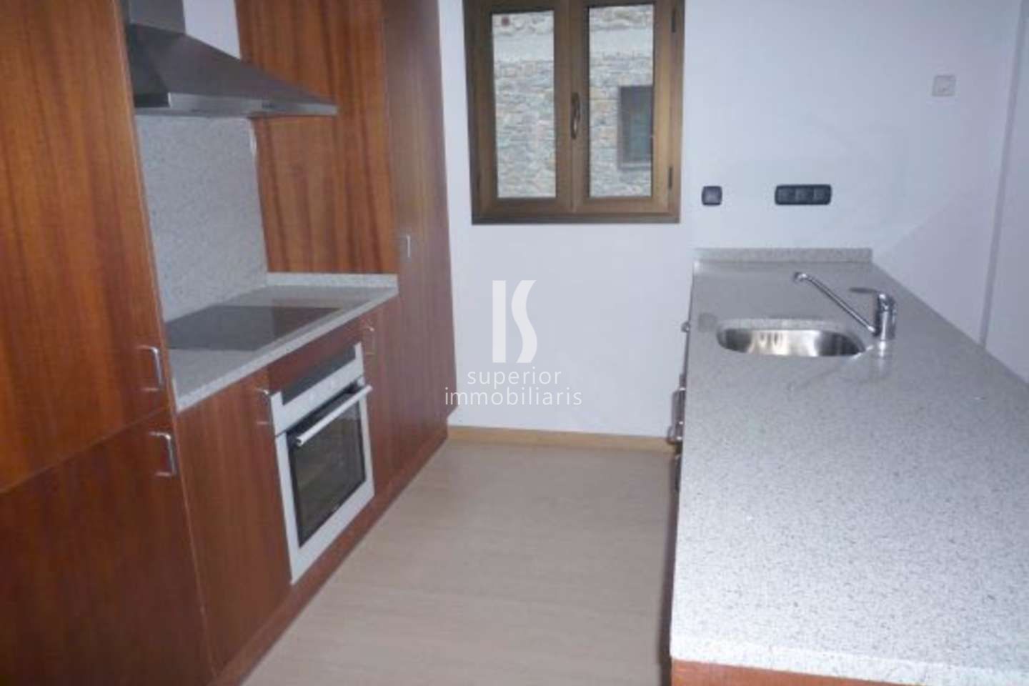 Piso en venta en Encamp, 1 habitación, 58 metros