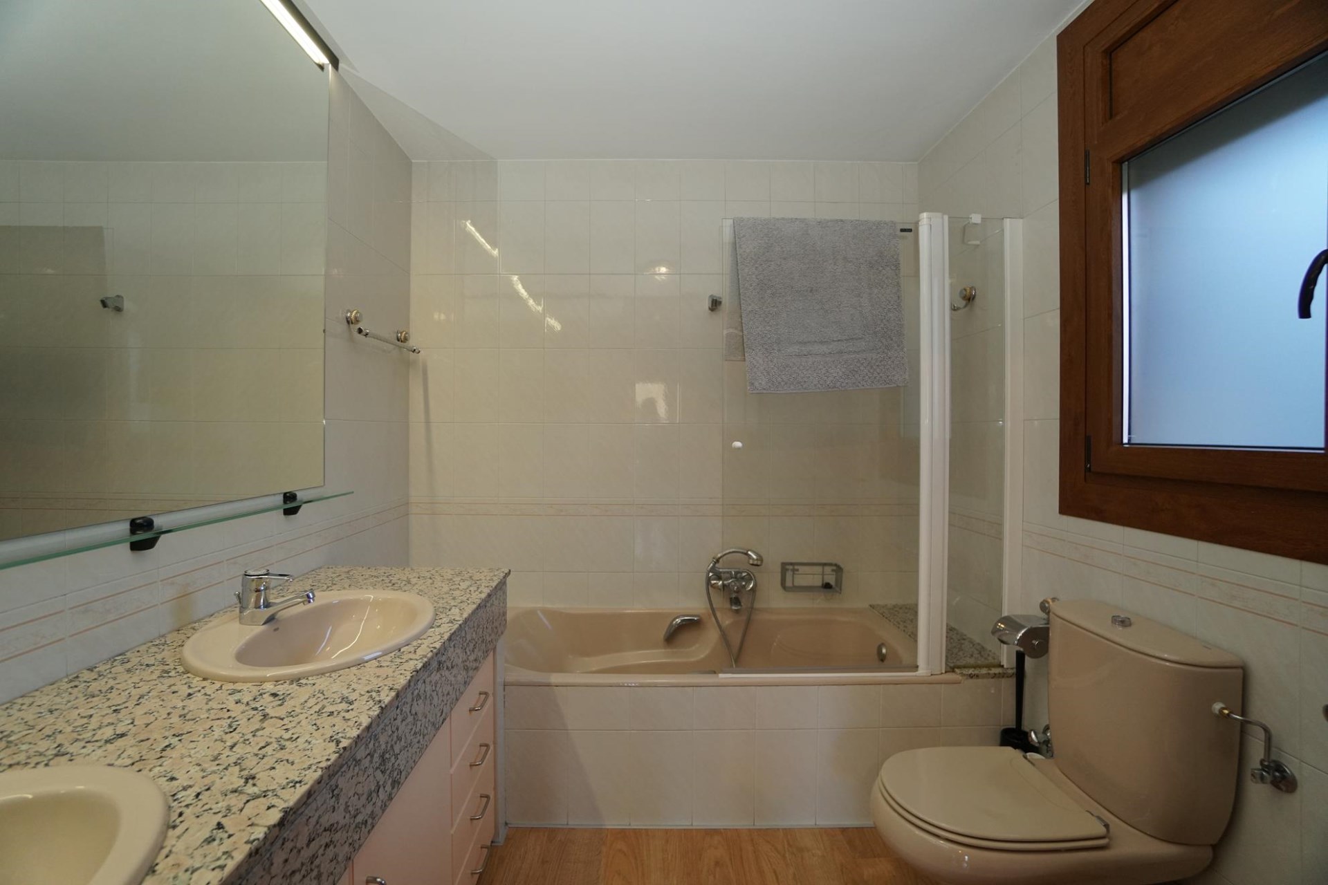 Xalet de lloguer a Escaldes Engordany, 4 habitacions, 220 metres