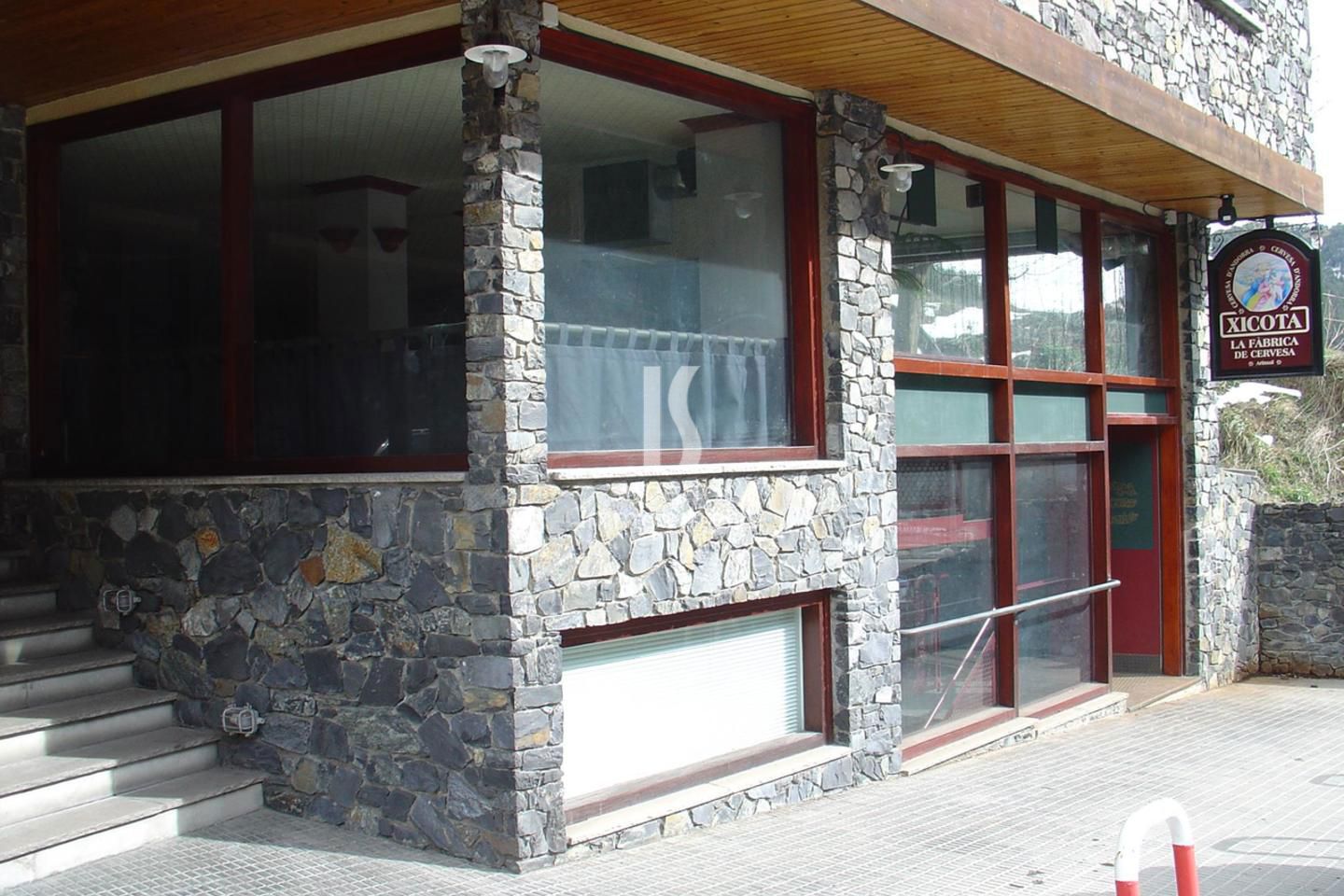 Local en venta en Arinsal (La Massana)