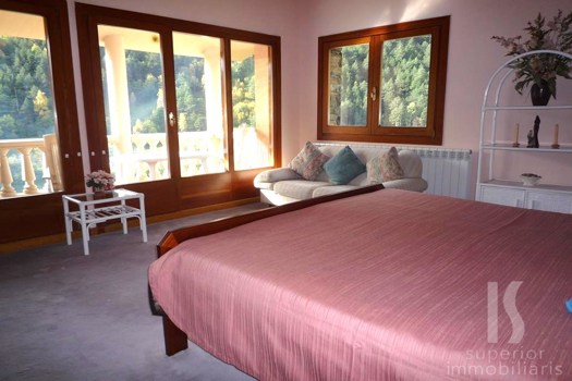 Appartement dernier étage à vente avec 3 chambres en La Massana avec terrasse et parking