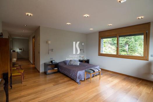 Casa en venta de 7 habitaciones en Escaldes-Engordany con parking