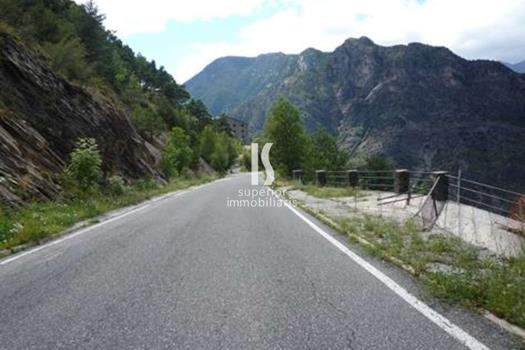 Terrain à vente en Aixirivall (Sant Julià de Lòria)