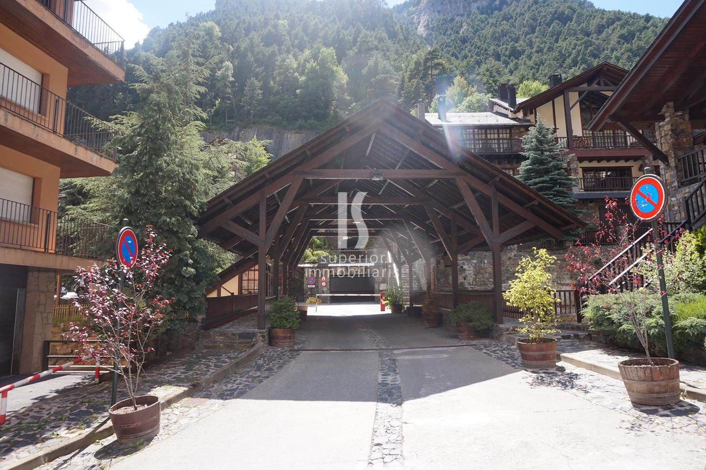 Pis en venda a Arinsal, 4 habitacions, 180 metres