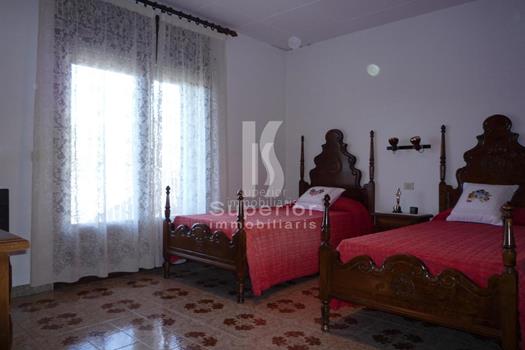 Maison à la vente avec 7 chambres en Juberri (Sant Julià de Lòria) avec terrasse
