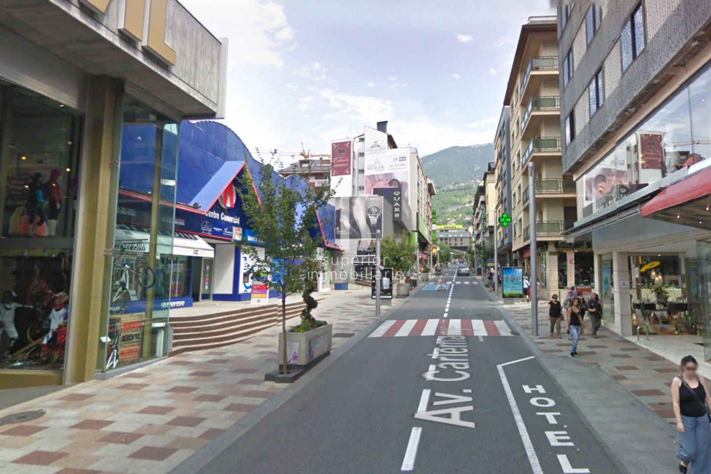 Local comercial en venta en Escaldes Engordany, 126 metros