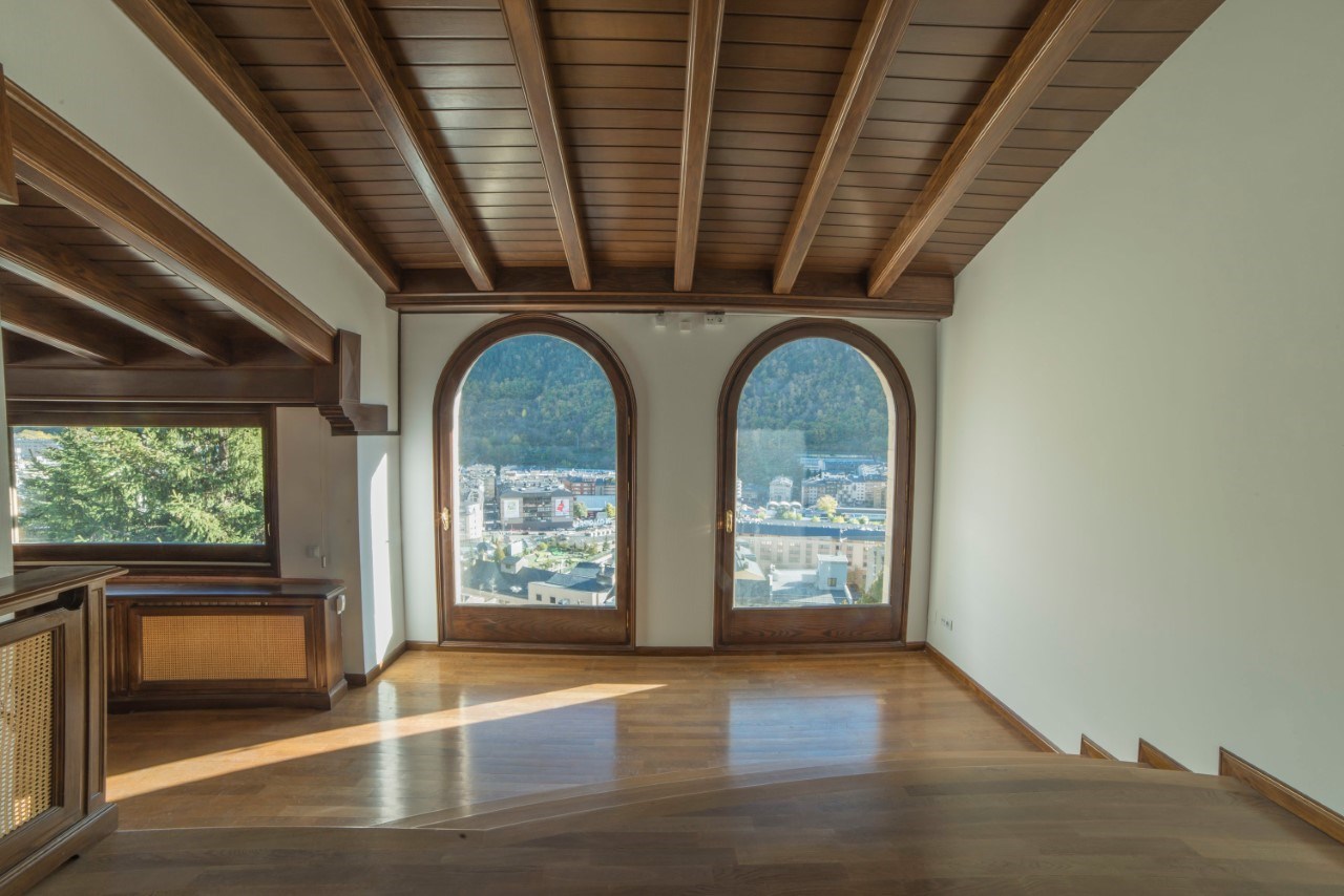 Xalet de lloguer a Andorra la Vella, 4 habitacions, 550 metres