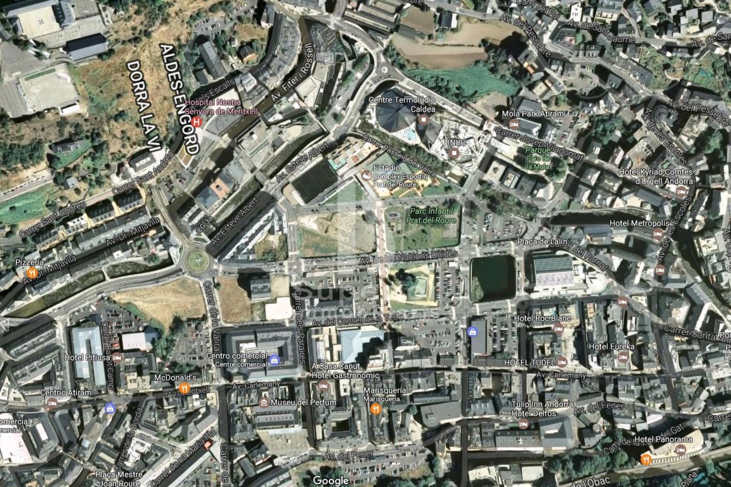 Terreno en venta en Escaldes Engordany, 2740 metros