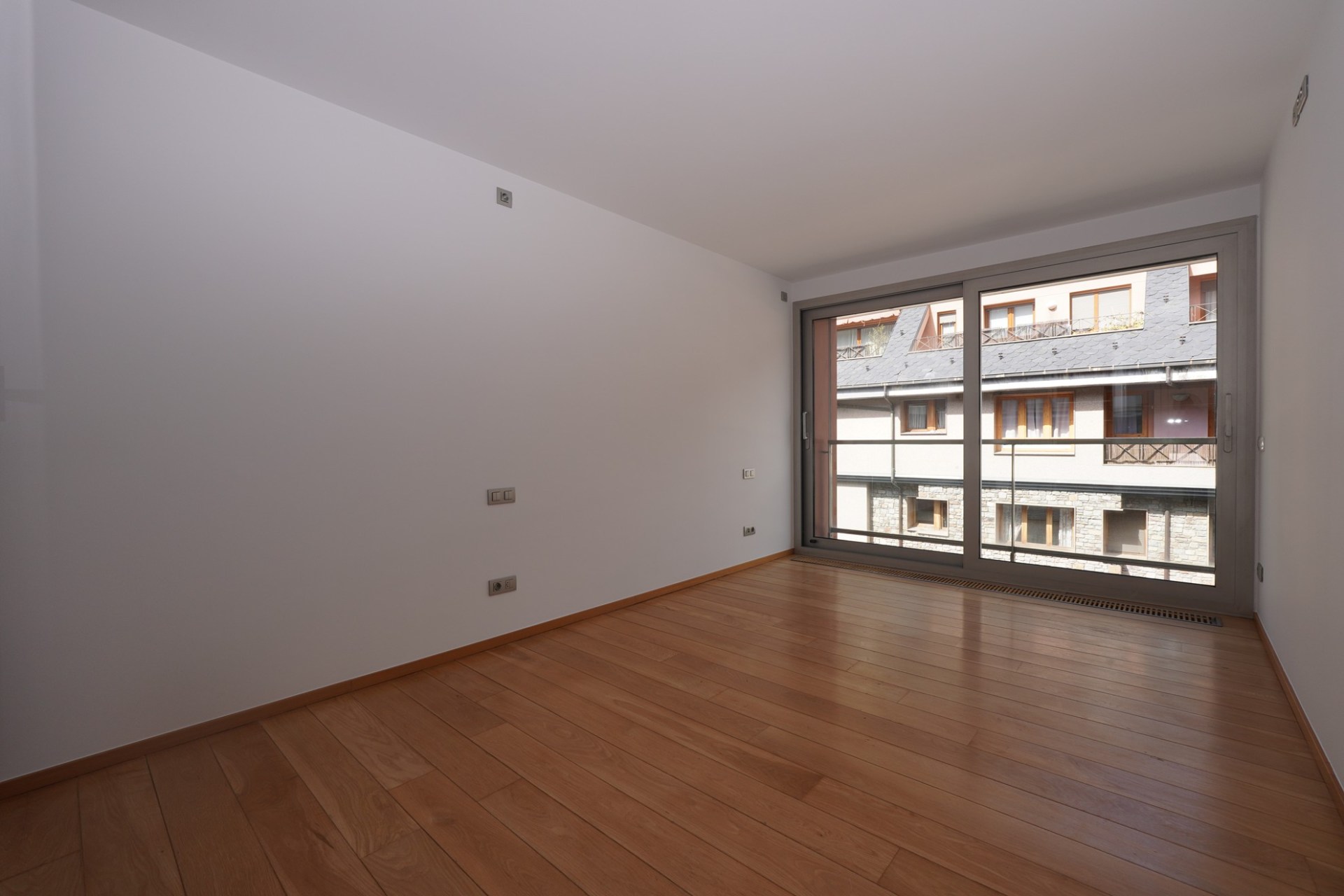Ático de alquiler en Andorra la Vella, 3 habitaciones, 191 metros