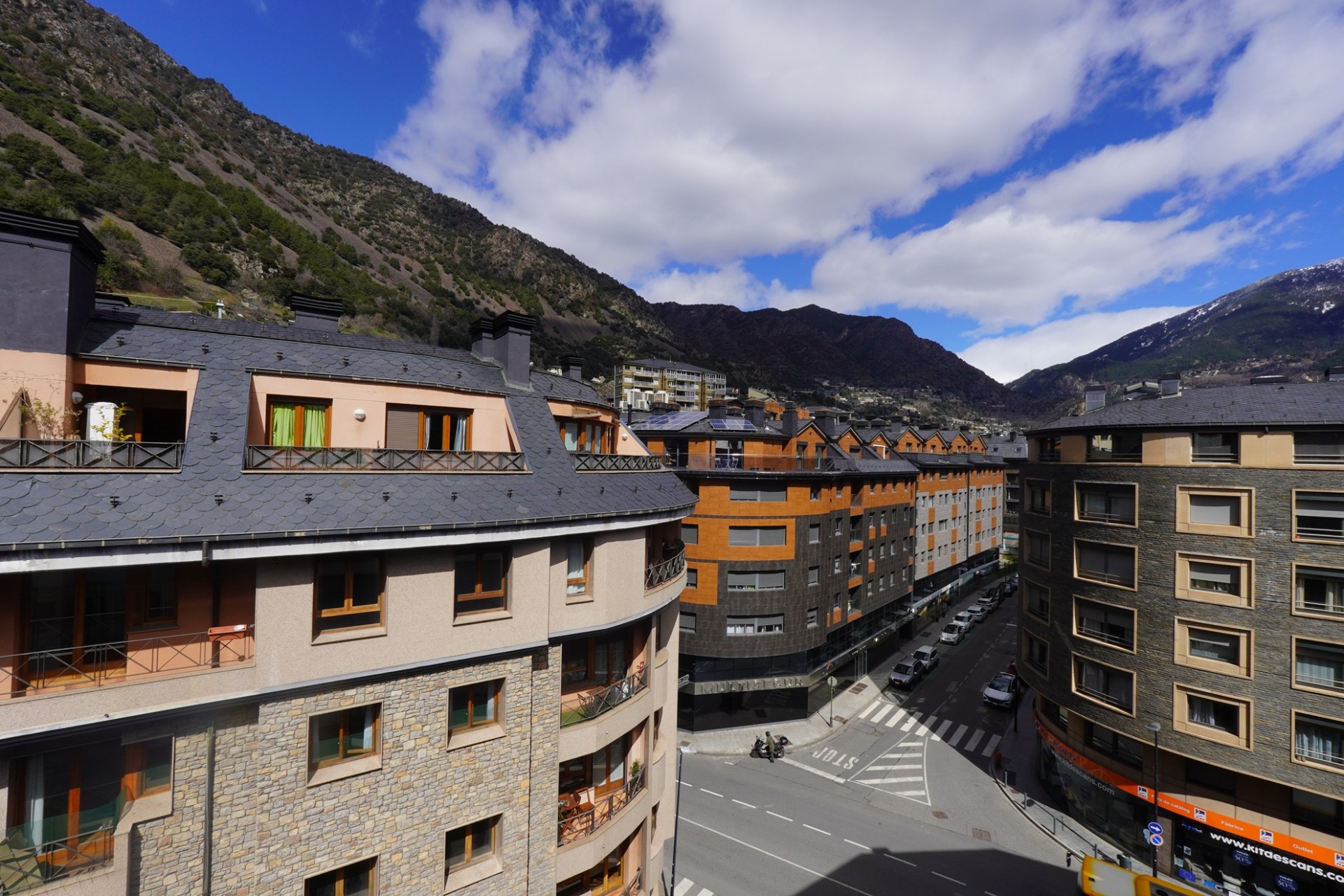Ático de alquiler en Andorra la Vella, 3 habitaciones, 191 metros
