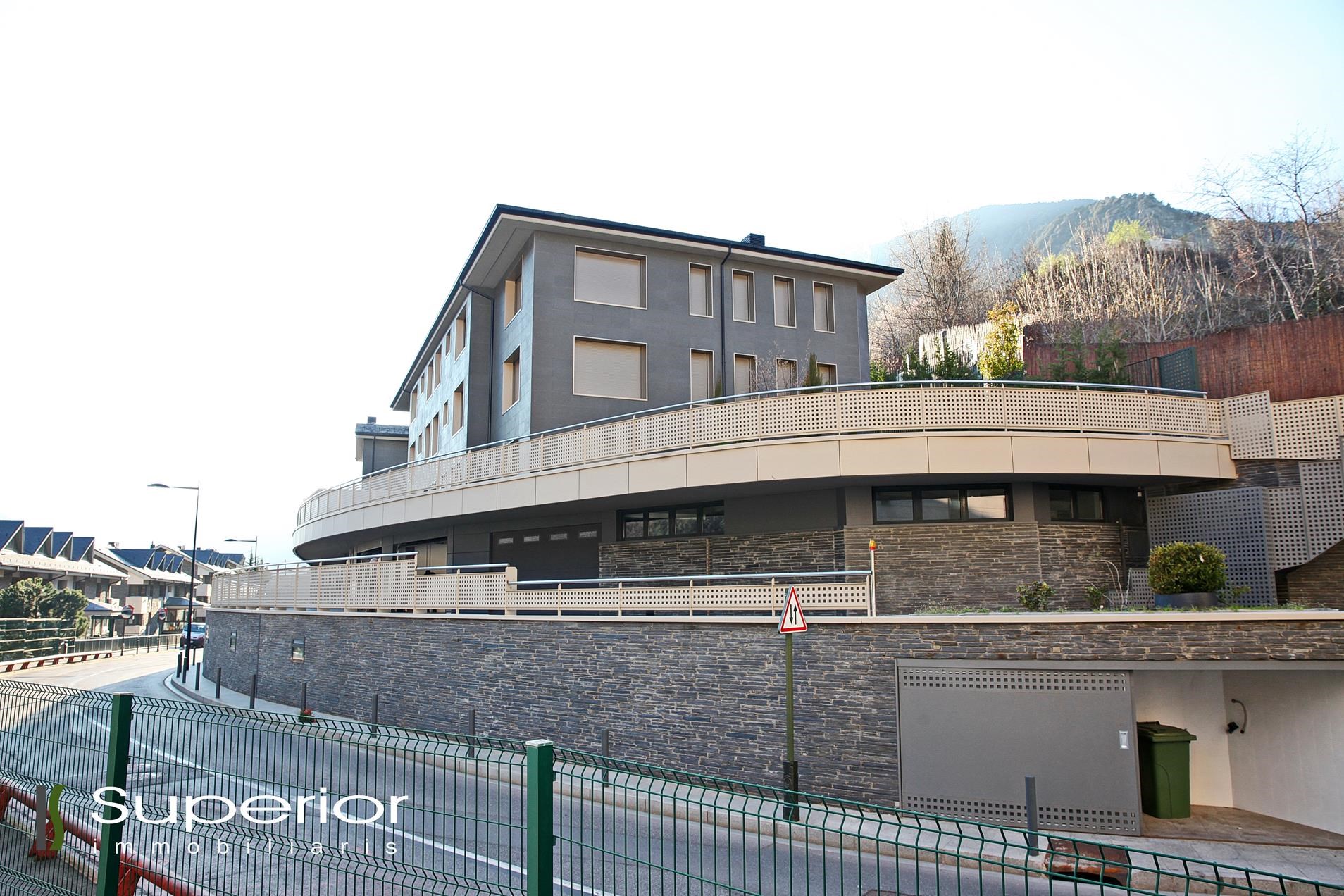 Pis de lloguer a Andorra la Vella, 3 habitacions, 185 metres