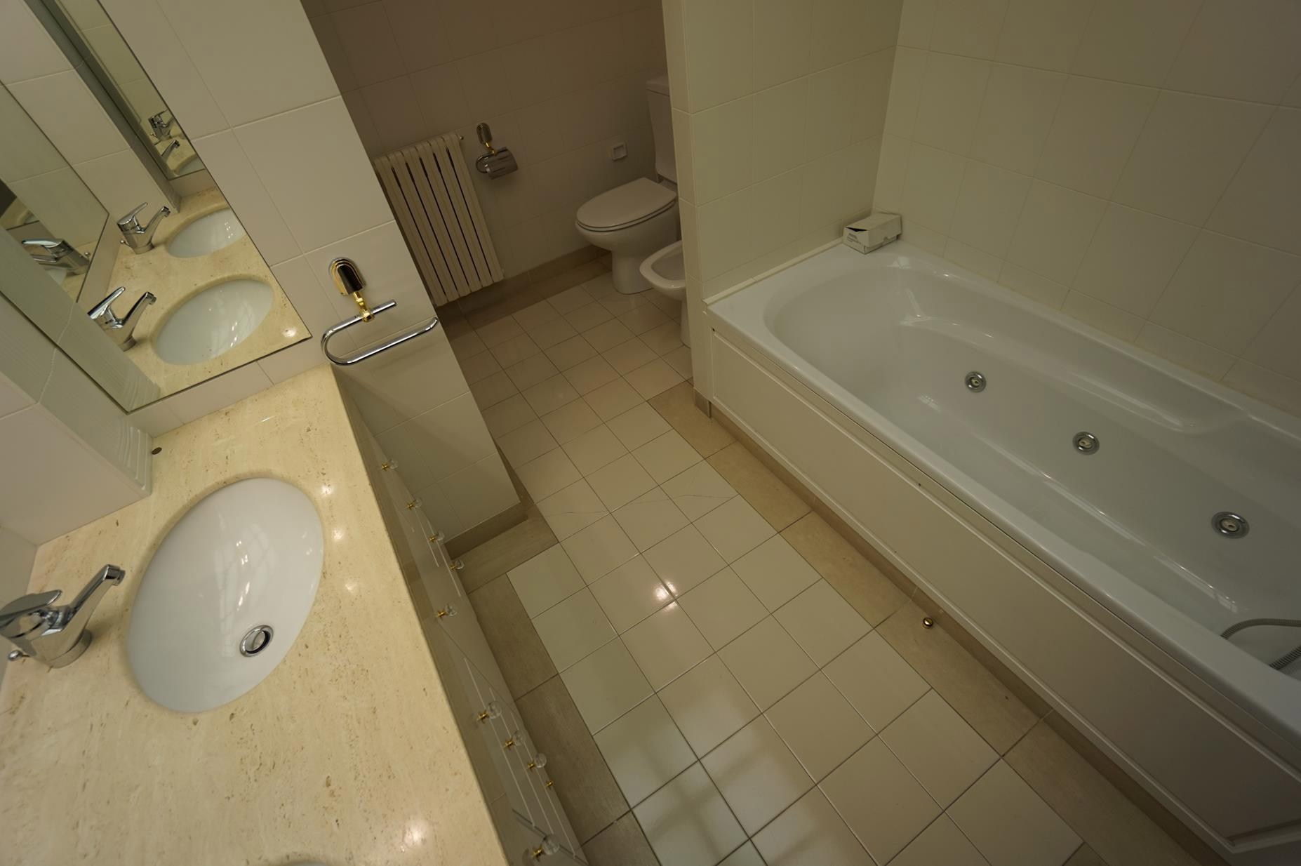 Apartament en lloguer de 4 habitacions a Andorra la Vella amb terrassa