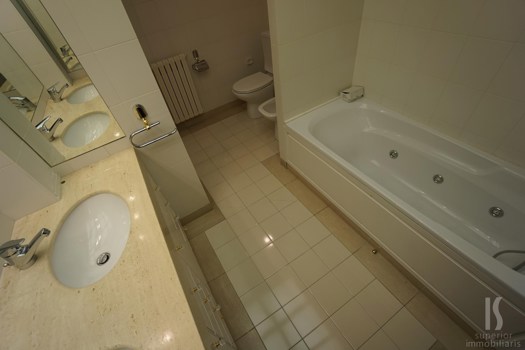 Appartement à location avec 4 chambres en Andorra la Vella avec terrasse